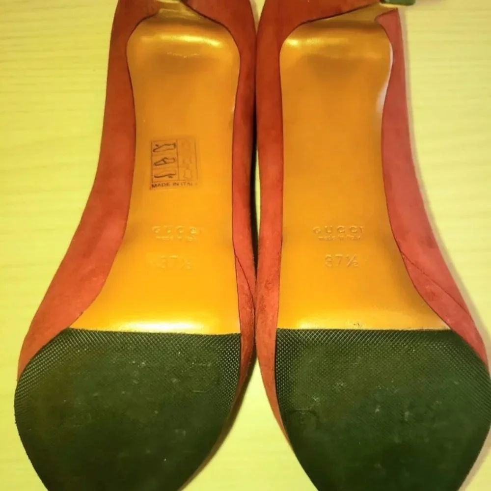 Gucci Raspberry Red platform heels - Picture 4 of 4